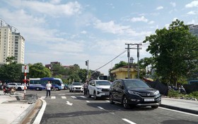 Thông xe kỹ thuật tuyến đường giáp đường sắt Bắc - Nam và hồ Linh Đàm