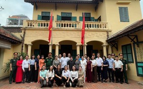 Phường Hà Đông tổ chức lễ dâng hương tại Nhà lưu niệm Bác Hồ