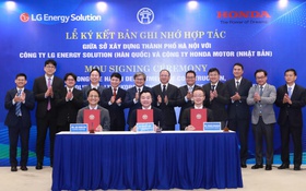 Hà Nội hợp tác triển khai trạm đổi pin xe máy điện, thúc đẩy giao thông xanh