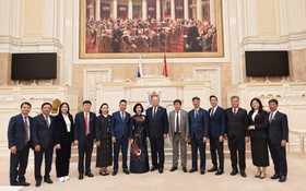HĐND thành phố Hà Nội thiết lập quan hệ hữu nghị, hợp tác với Hội đồng lập pháp Saint Petersburg, Liên bang Nga