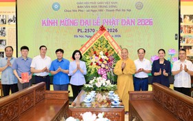 Đồng chí Phùng Thị Hồng Hà thăm, chúc mừng Ban Văn hóa Trung ương Giáo hội Phật giáo Việt Nam