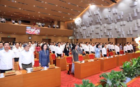 Khai mạc Kỳ họp thứ tư (kỳ họp chuyên đề) HĐND thành phố Hà Nội khoá XVII