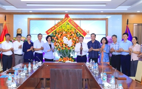 Chủ tịch HĐND Thành phố Phùng Thị Hồng Hà chúc mừng Đài Tiếng nói Việt Nam nhân kỷ niệm Ngày Báo chí Cách mạng Việt Nam