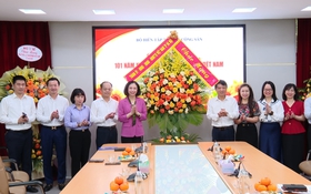 Lãnh đạo thành phố Hà Nội thăm, chúc mừng các cơ quan báo chí