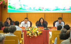 Đại biểu HĐND thành phố Hà Nội - Đơn vị bầu cử số 2 tiếp xúc cử tri trước kỳ họp
