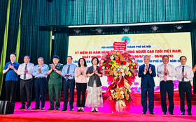Phát huy vai trò của người cao tuổi Thủ đô “ Tuổi cao gương sáng”