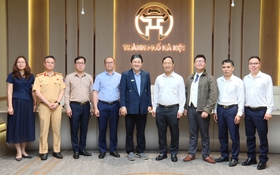 Chủ tịch Mạng lưới các Thành phố thông minh ASEAN khảo sát Trung tâm HaNoi IOC
