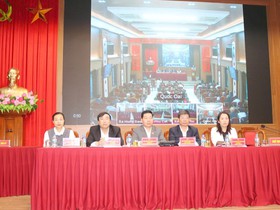 Ứng cử viên đại biểu HĐND thành phố Hà Nội tiếp xúc cử tri đơn vị bầu cử số 25