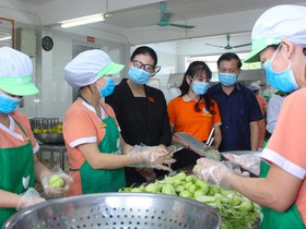 Giám sát chuyên đề công tác thu, chi và tổ chức bữa ăn bán trú cho học sinh tại phường Thanh Liệt