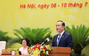Hanoi People's Council holds effective discussion session