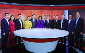 Hanoi People's Council chairwoman reviews media coverage and public communication for national election