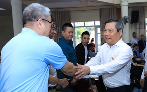 Chairman of the Hanoi People's Committee Vu Dai Thang meets voters ahead of upcoming election