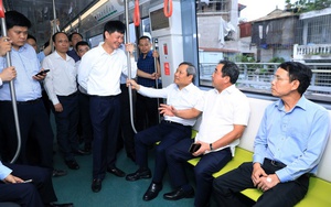 Hanoi leaders inspect metro operations, speed up underground station construction