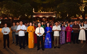 National Assembly delegates experience scholarly heritage program at Hanoi historic landmark