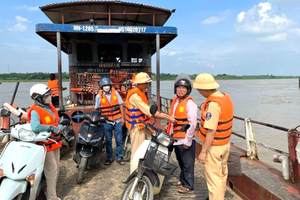 Tập trung triển khai công tác bảo đảm trật tự, an toàn giao thông đường thủy tại các bến khách ngang sông