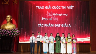 Trao giải Cuộc thi viết “Khát vọng Tây Hồ - Khát vọng Thăng Long” năm 2024