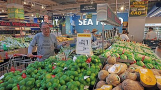 Đảm bảo cân đối cung - cầu hàng hóa và tổ chức hoạt động liên kết vùng