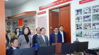 Phó Chủ tịch UBND Thành phố Vũ Thu Hà kiểm tra kết quả thực hiện Chương trình số 06-CTr/TU tại Sở Giáo dục và Đào tạo