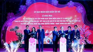 Khai mạc Hội Hoa Xuân và các sản phẩm OCOP vùng miền Xuân Ất Tỵ 2025