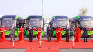 Tổng Công ty Vận tải Hà Nội khai trương 3 tuyến buýt điện thí điểm số 05, 39, 47