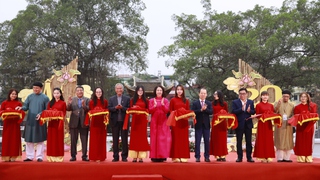 Khai mạc Hội chữ Xuân Ất Tỵ 2025 tại di tích Văn Miếu - Quốc Tử Giám