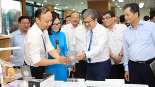 Phường Ô Chợ Dừa ra mắt Trợ lý ảo AI hỗ trợ công tác quản lý, điều hành và hỗ trợ công dân giải quyết thủ tục hành chính