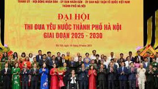 Khen thưởng thành tích xuất sắc trên các lĩnh vực, góp phần xây dựng và phát triển Thủ đô