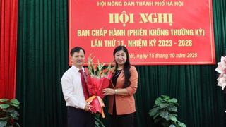 Đồng chí Trương Văn Nhung giữ chức Phó Chủ tịch Hội Nông dân thành phố Hà Nội