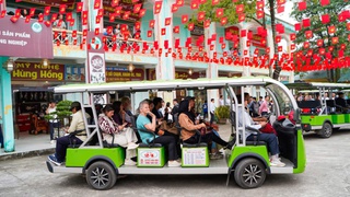 Xã Chuyên Mỹ: Ứng dụng chuyển đổi số, đưa sản phẩm làng nghề vươn xa