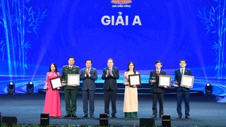 Trao Giải Báo chí toàn quốc về Quốc hội và Hội đồng nhân dân lần thứ tư