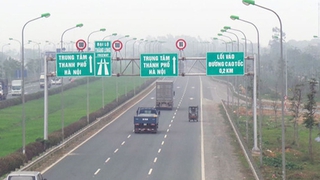 Từ 1/1/2026: Thí điểm hạn chế xe tải nặng trên đại lộ Thăng Long và Quốc lộ 32 khung giờ cao điểm