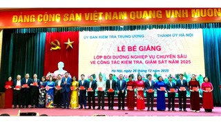 Bế giảng lớp bồi dưỡng nghiệp vụ kiểm tra, giám sát