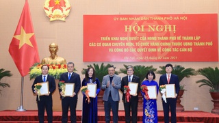 Hà Nội bổ nhiệm cán bộ các sở, ngành sau hợp nhất, sáp nhập