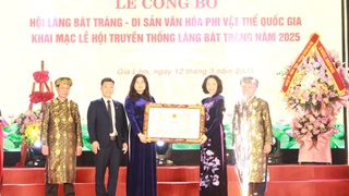Lễ hội làng Bát Tràng được công nhận là Di sản Văn hóa phi vật thể Quốc gia