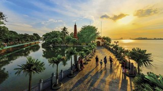 Xây dựng, hoàn thiện hệ thống thu gom nước thải xung quanh khu vực hồ Tây