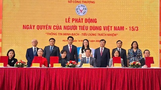 Hà Nội phát động Ngày Quyền của Người tiêu dùng Việt Nam
