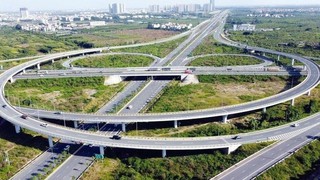 Đẩy mạnh thực hiện, giải ngân vốn đầu tư công