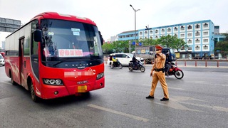 Công an Thành phố đẩy mạnh tuần tra kiểm soát tại khu vực bến xe, tuyến cửa ngõ ra vào Thủ đô