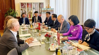 Đoàn đại biểu thành phố Hà Nội thăm, làm việc tại Cộng hòa Áo