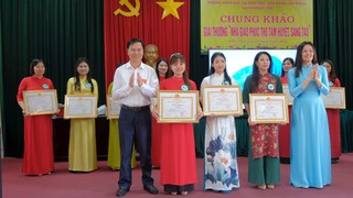 Chung khảo Giải thưởng “Nhà giáo Phúc Thọ tâm huyết, sáng tạo” năm 2025