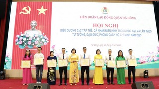 Hà Đông biểu dương công nhân, lao động giỏi học tập và làm theo tư tưởng, đạo đức, phong cách Hồ Chí Minh