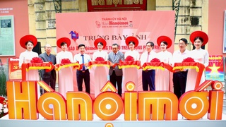 Khai mạc Trưng bày ảnh “Báo Hà Nội mới cùng Thủ đô trên đường phát triển”