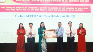 Mặt trận Thành phố đón nhận Huân chương Lao động hạng Ba, tri ân đội ngũ cán bộ Mặt trận cơ sở