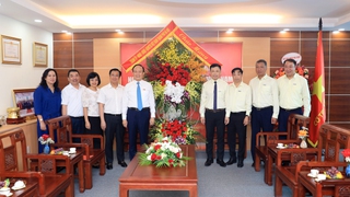 Chủ tịch HĐND Thành phố Nguyễn Ngọc Tuấn thăm, chúc mừng Báo Kinh tế & Đô thị nhân kỷ niệm 100 năm Ngày Báo chí cách mạng Việt Nam