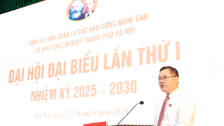 Đồng chí Vũ Xuân Hùng là Bí thư Đảng ủy Ban Quản lý các khu công nghệ cao và khu công nghiệp Hà Nội