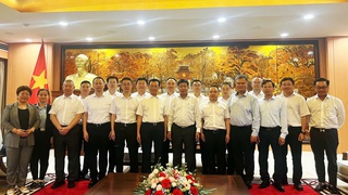 Phó Chủ tịch UBND Thành phố Dương Đức Tuấn tiếp Đoàn công tác Ủy ban Giám sát và Quản lý tài sản Nhà nước Trùng Khánh