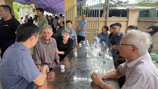 Chính quyền xã An Khánh thăm hỏi, hỗ trợ gia đình nạn nhân vụ lật tàu tại Vịnh Hạ Long