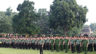Công an Hà Nội tổ chức Lễ chào cờ Tổ quốc tại Hoàng thành Thăng Long
