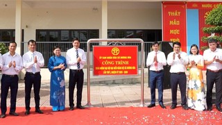 Xã Dương Hòa gắn biển công trình chào mừng Đại hội đại biểu Đảng bộ xã lần thứ I