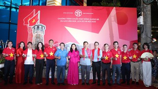 “Sắc đỏ Ba Đình” quảng bá du lịch văn hóa, lịch sử Hà Nội